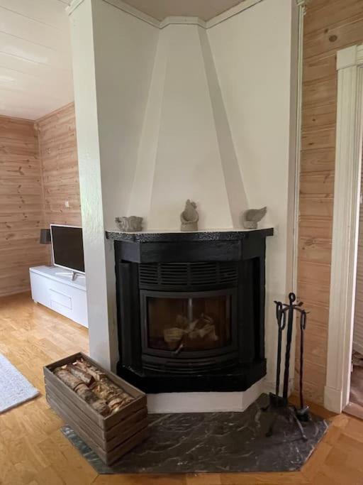 Large Cozy Villa Between Stockholm And Oslo Åmotfors エクステリア 写真